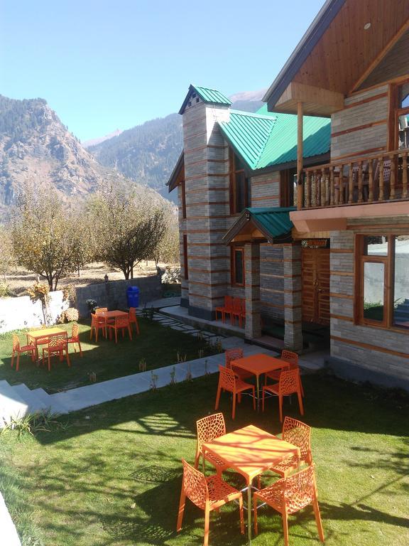 Gezellig Inn - Tree Hill Cottages & Kanyal Villas Manāli Екстериор снимка