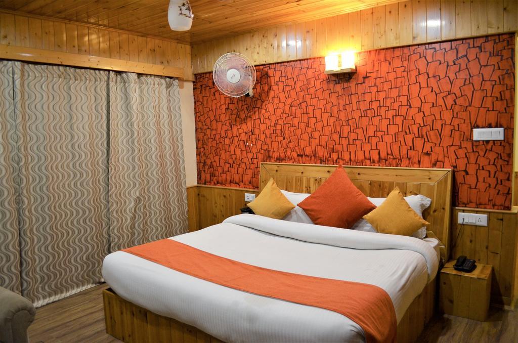 Gezellig Inn - Tree Hill Cottages & Kanyal Villas Manāli Екстериор снимка