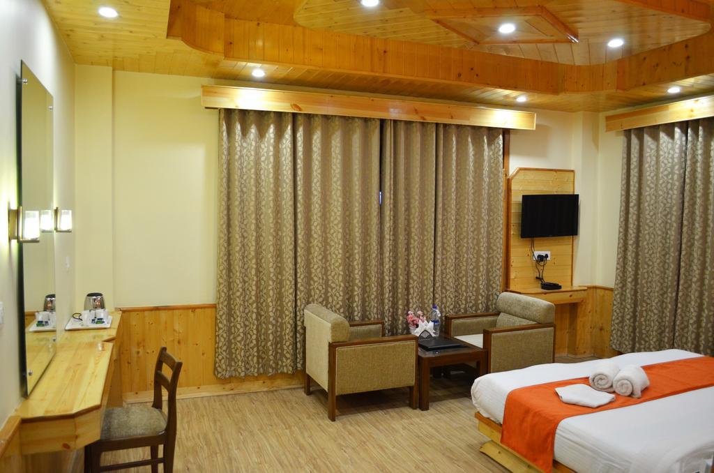 Gezellig Inn - Tree Hill Cottages & Kanyal Villas Manāli Екстериор снимка
