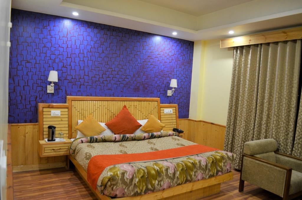 Gezellig Inn - Tree Hill Cottages & Kanyal Villas Manāli Екстериор снимка